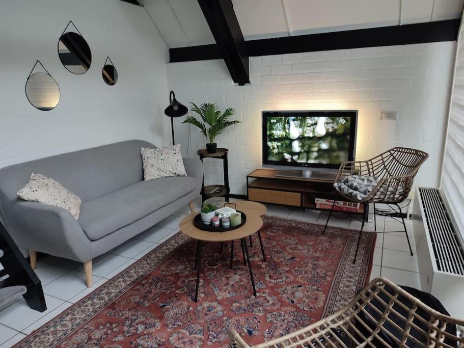 Vrijstaande Recreatiebungalow Met Slaapvide Posterholt Dış mekan fotoğraf