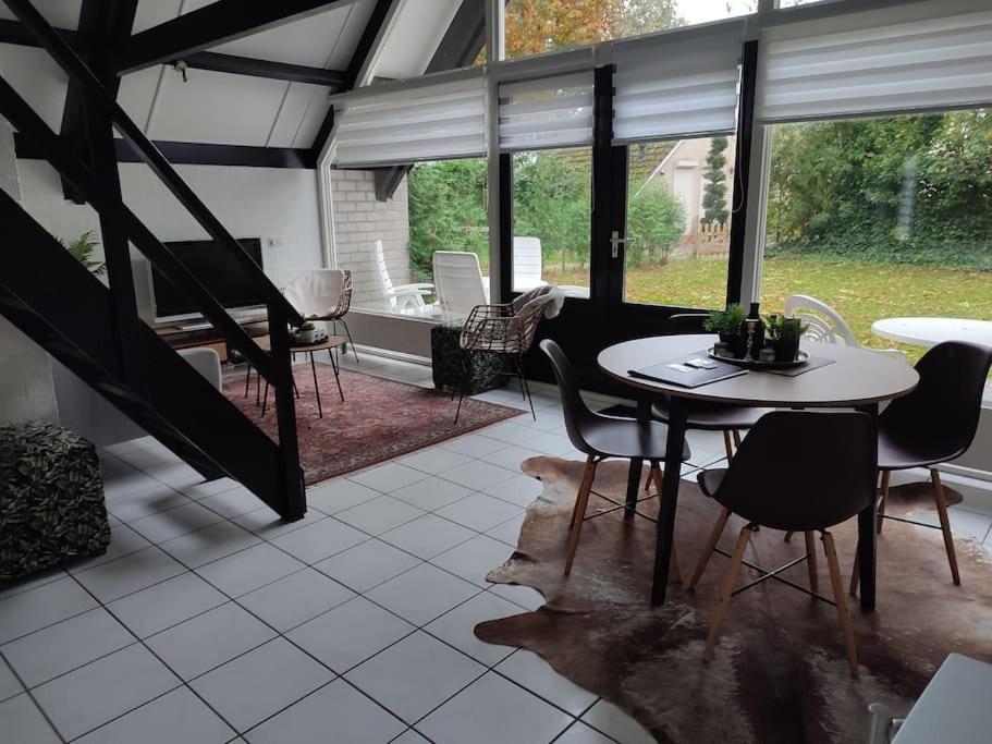 Vrijstaande Recreatiebungalow Met Slaapvide Posterholt Dış mekan fotoğraf